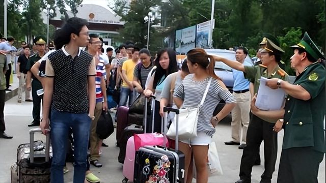 为啥不愿回国？越南待遇难道比中国更好开元棋牌app数百万国人去越南打工(图7)